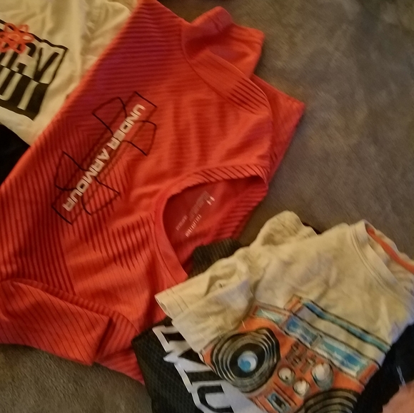 Boys size 5/6 lot - Picture 5 of 7